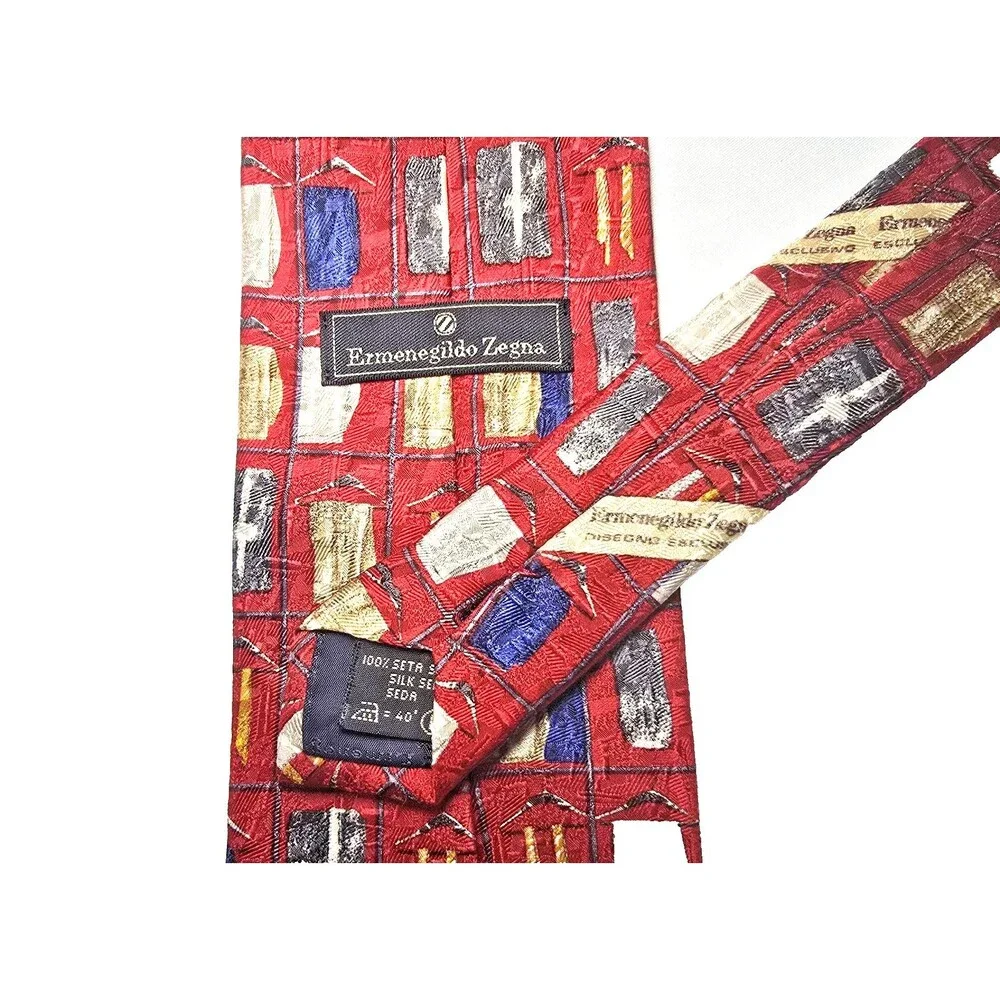 Ermenegildo Zegna 100% Silk Tie - Red Patterned  Made in Italy 63